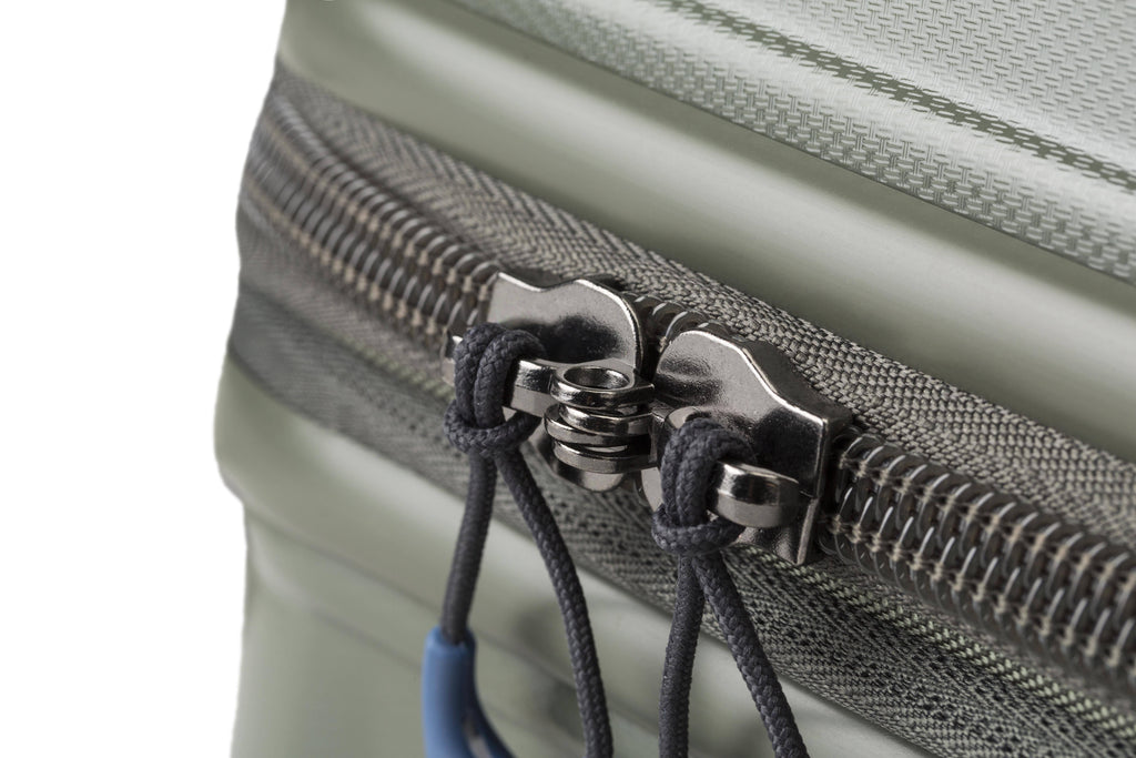 Thyme Green Hardcase Roller 22 C930864