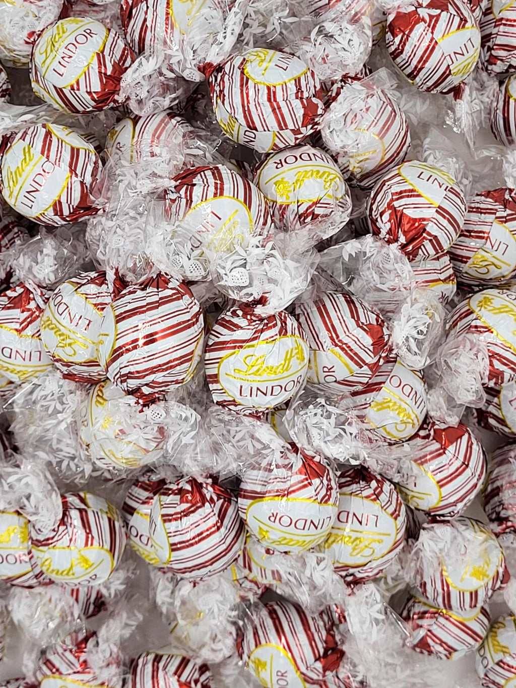 White Chocolate Peppermint Truffles, 4 lbs Z708285