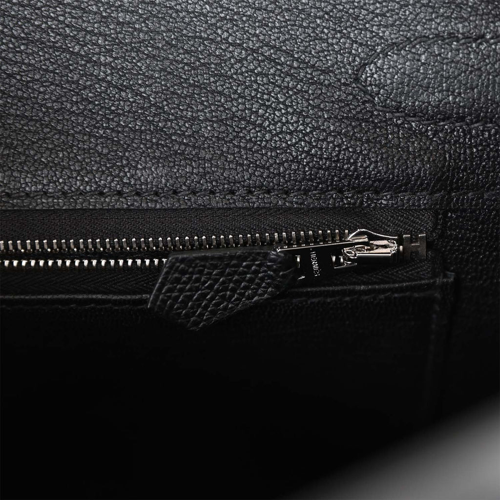 Black 30 Handbag G606