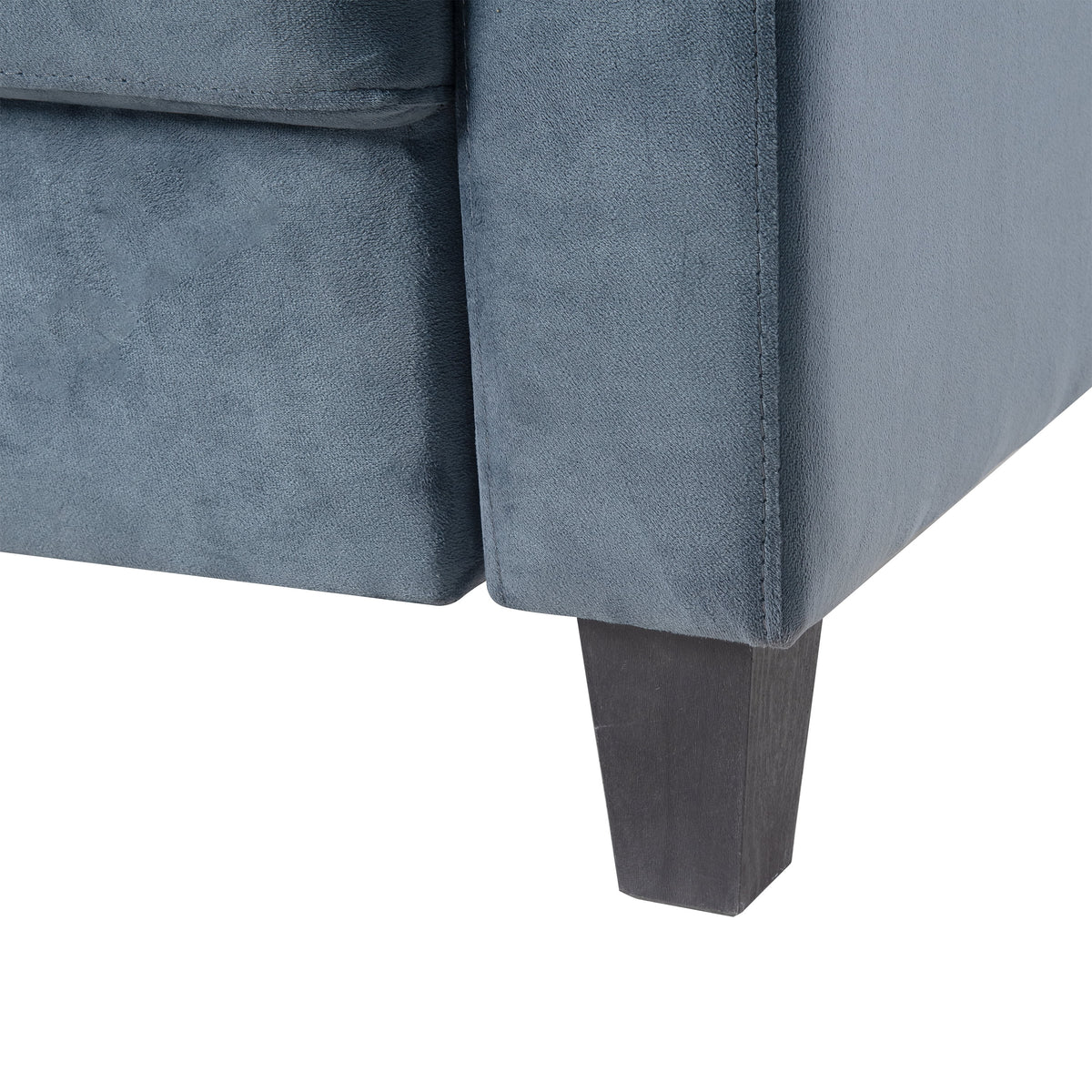 Comfortable Sectional Couches and Sofas N586356