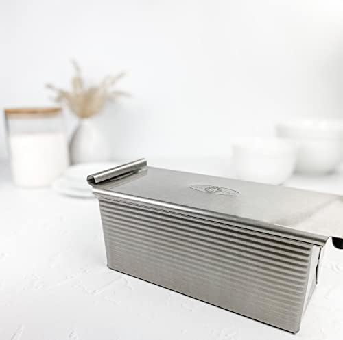 Nonstick Pullman Loaf Pan with Cover, 13 x 4 inch, Aluminized Steel L441387