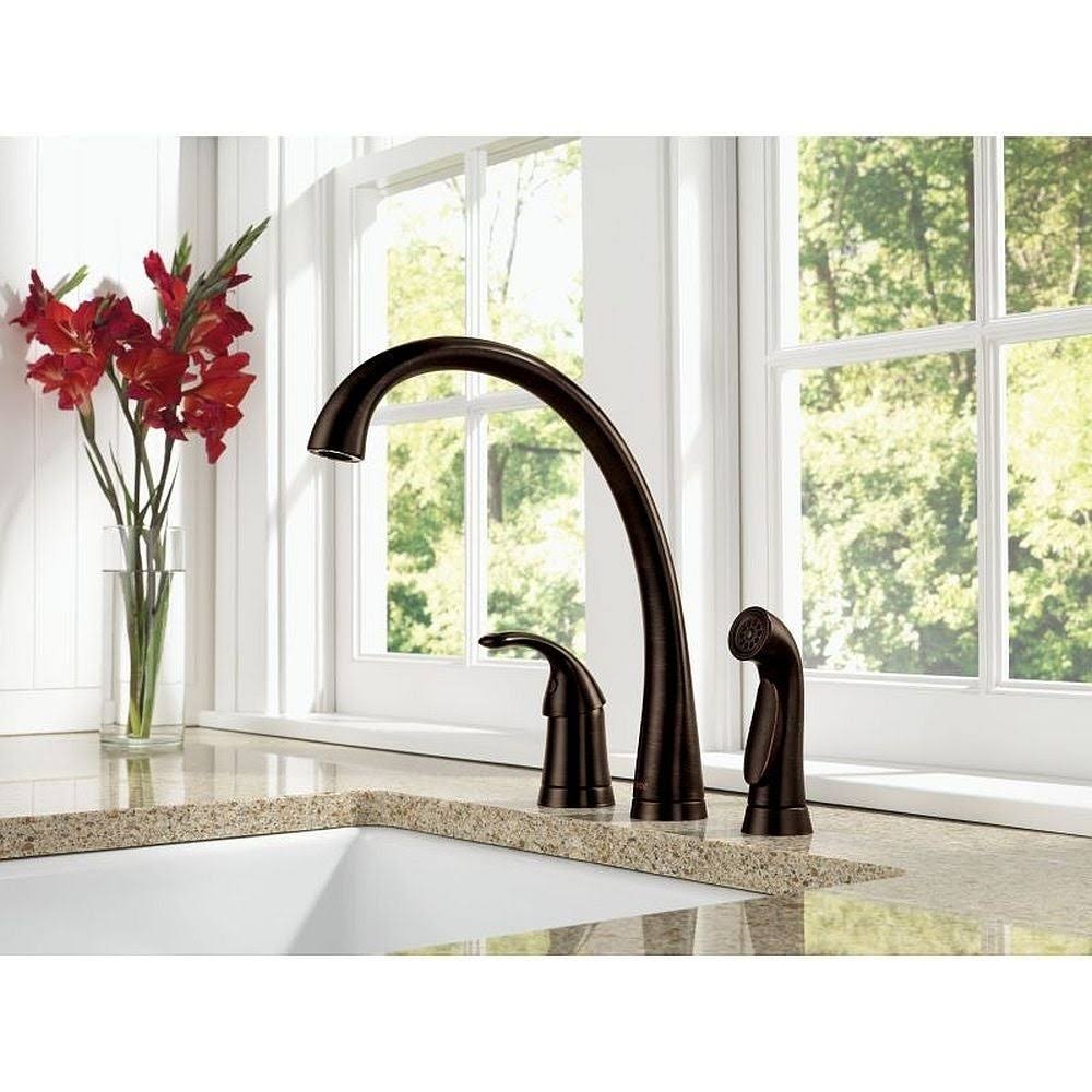 Chrome Single Handle Kitchen Faucet with Spray X23809