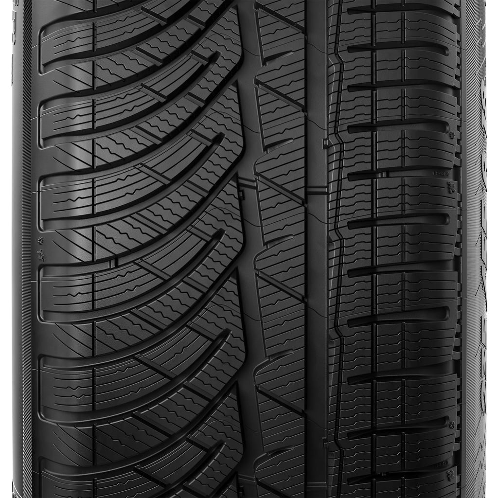 High Performance Tire 235/40R18/XL 95V S52550